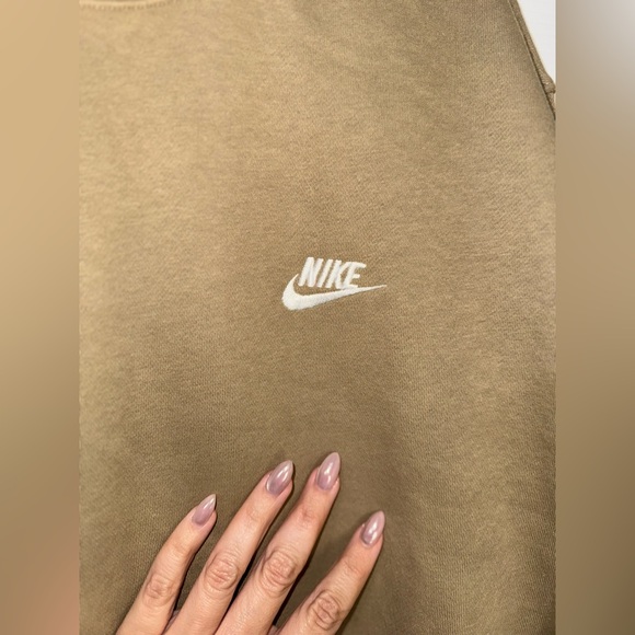 Nike Club Fleece Crewneck Sweatshirt - Picture 2 of 6